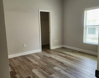 3507 Sunset Isles Blvd. - Photo Thumbnail 21