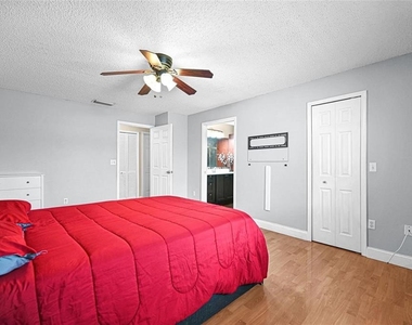 26543 Sw 122nd Place - Photo Thumbnail 11