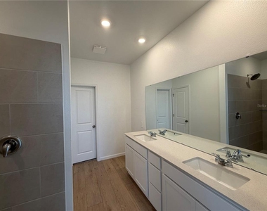 4389 Vibernum Avenue - Photo Thumbnail 16