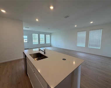 4389 Vibernum Avenue - Photo Thumbnail 11