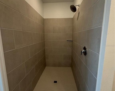 4389 Vibernum Avenue - Photo Thumbnail 17