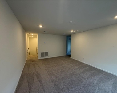 4389 Vibernum Avenue - Photo Thumbnail 29