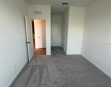 4389 Vibernum Avenue - Photo Thumbnail 23