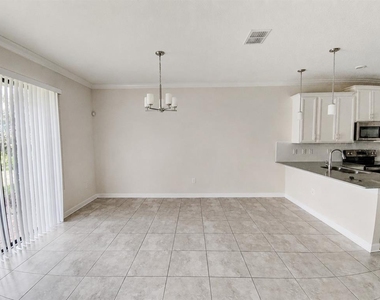 1348 Royal St George Boulevard - Photo Thumbnail 2