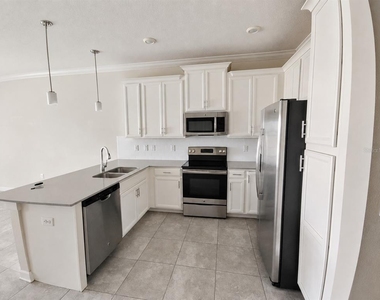 1348 Royal St George Boulevard - Photo Thumbnail 3