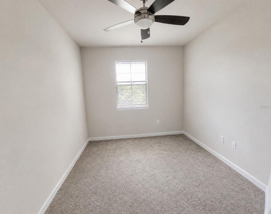 1348 Royal St George Boulevard - Photo Thumbnail 8