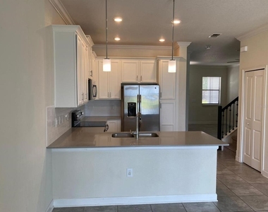 1348 Royal St George Boulevard - Photo Thumbnail 2