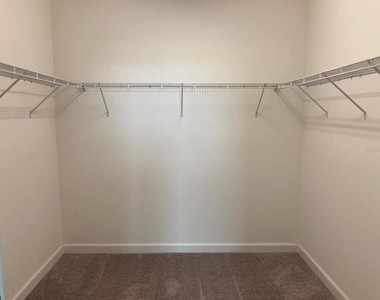 1348 Royal St George Boulevard - Photo Thumbnail 8