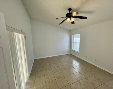 4718 Prairie Point Boulevard - Photo Thumbnail 6