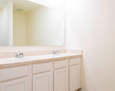 2847 Common Crane Court - Photo Thumbnail 38
