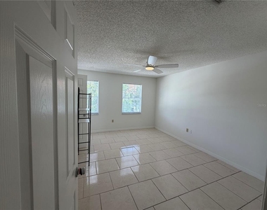 850 E Lime Street - Photo Thumbnail 32