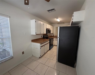 850 E Lime Street - Photo Thumbnail 8