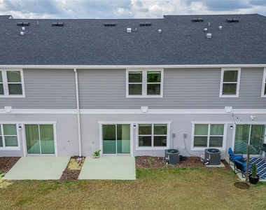 697 Stoney Point Circle - Photo Thumbnail 24