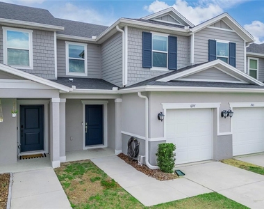 697 Stoney Point Circle - Photo Thumbnail 23