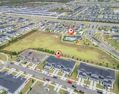 697 Stoney Point Circle - Photo Thumbnail 31