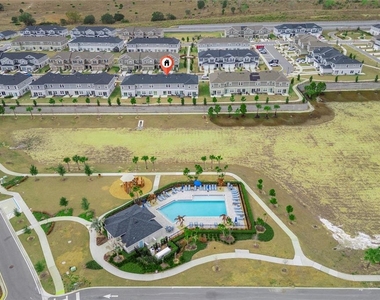 697 Stoney Point Circle - Photo Thumbnail 34