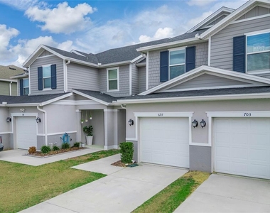 697 Stoney Point Circle - Photo Thumbnail 20