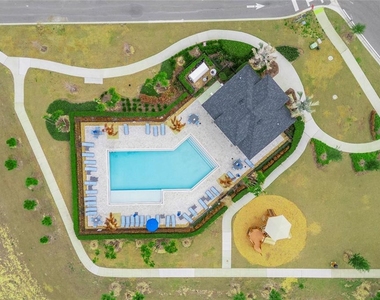 697 Stoney Point Circle - Photo Thumbnail 33