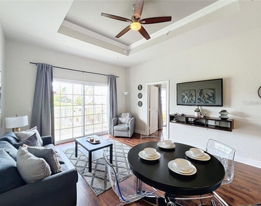 1328 Seven Eagles Court - Photo Thumbnail 3