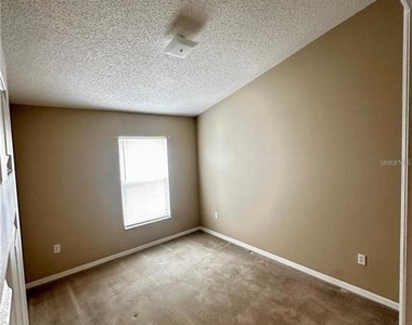 1836 Sandy Creek Lane - Photo Thumbnail 2