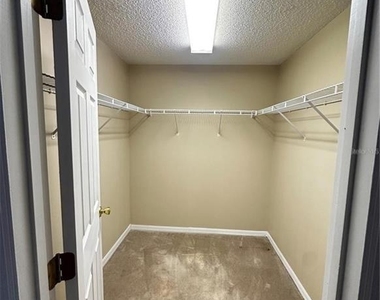 1836 Sandy Creek Lane - Photo Thumbnail 5