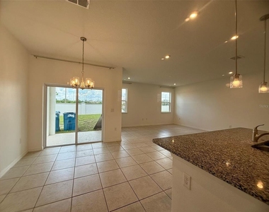 1306 Normandy Drive - Photo Thumbnail 9