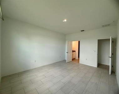 1306 Normandy Drive - Photo Thumbnail 20