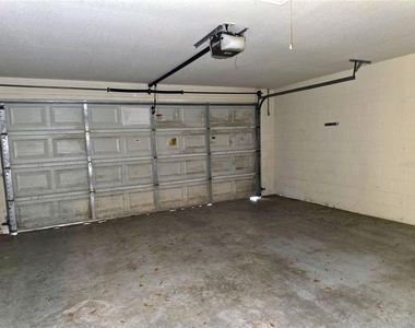 1750 Ne 40th Street - Photo Thumbnail 25