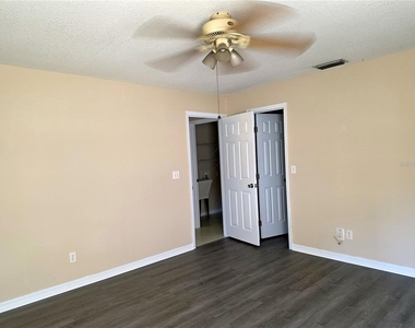 1750 Ne 40th Street - Photo Thumbnail 18