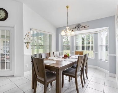 10360 Sw 48th Avenue - Photo Thumbnail 13