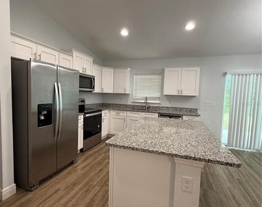 7752 N Walton Terrace - Photo Thumbnail 14
