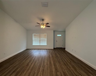 7752 N Walton Terrace - Photo Thumbnail 12
