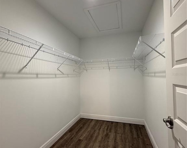 7752 N Walton Terrace - Photo Thumbnail 9
