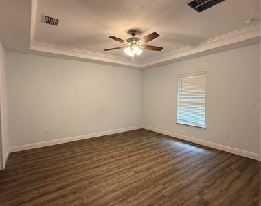 7752 N Walton Terrace - Photo Thumbnail 8