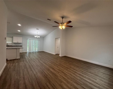 7752 N Walton Terrace - Photo Thumbnail 1