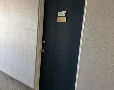 3315 58th Avenue S - Photo Thumbnail 10