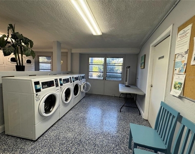 3315 58th Avenue S - Photo Thumbnail 4
