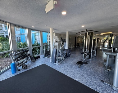 3315 58th Avenue S - Photo Thumbnail 7