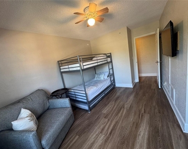 3315 58th Avenue S - Photo Thumbnail 14