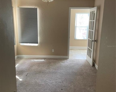 4512 Commander Drive - Photo Thumbnail 10