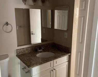 4512 Commander Drive - Photo Thumbnail 11