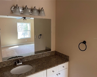 4512 Commander Drive - Photo Thumbnail 12
