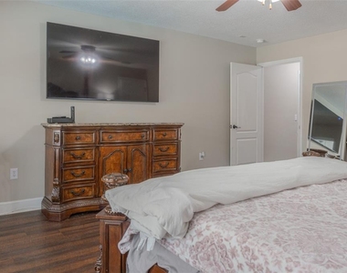 33721 Spring Drive - Photo Thumbnail 35