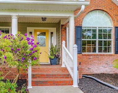 33721 Spring Drive - Photo Thumbnail 6