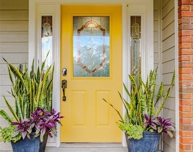 33721 Spring Drive - Photo Thumbnail 7