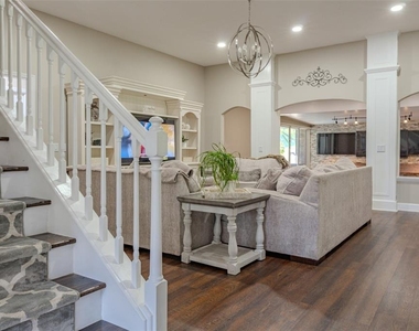 33721 Spring Drive - Photo Thumbnail 14