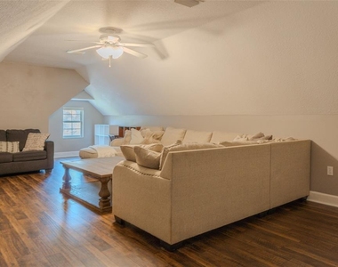 33721 Spring Drive - Photo Thumbnail 57