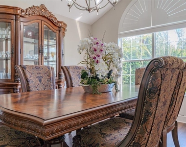 33721 Spring Drive - Photo Thumbnail 11