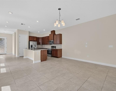 8736 Crick Alley - Photo Thumbnail 14