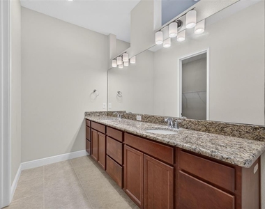 8736 Crick Alley - Photo Thumbnail 21